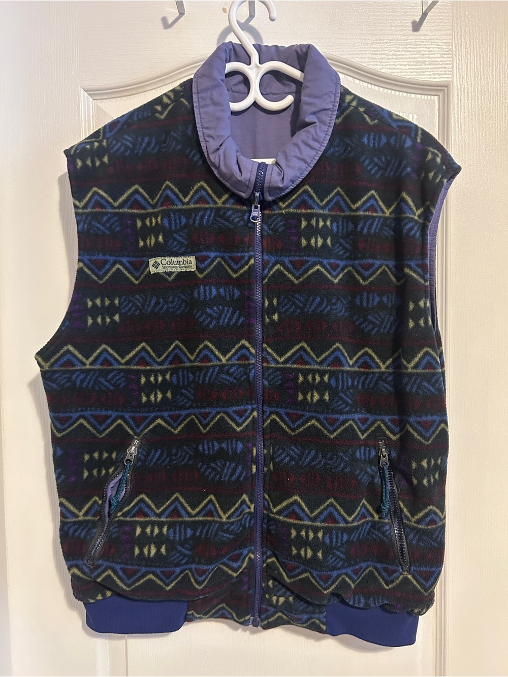 Columbia Men’s Purple & Black Geometric Fleece Zip Vest